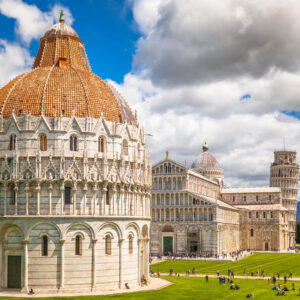 Pisa & Lucca with Winery (9 hours)