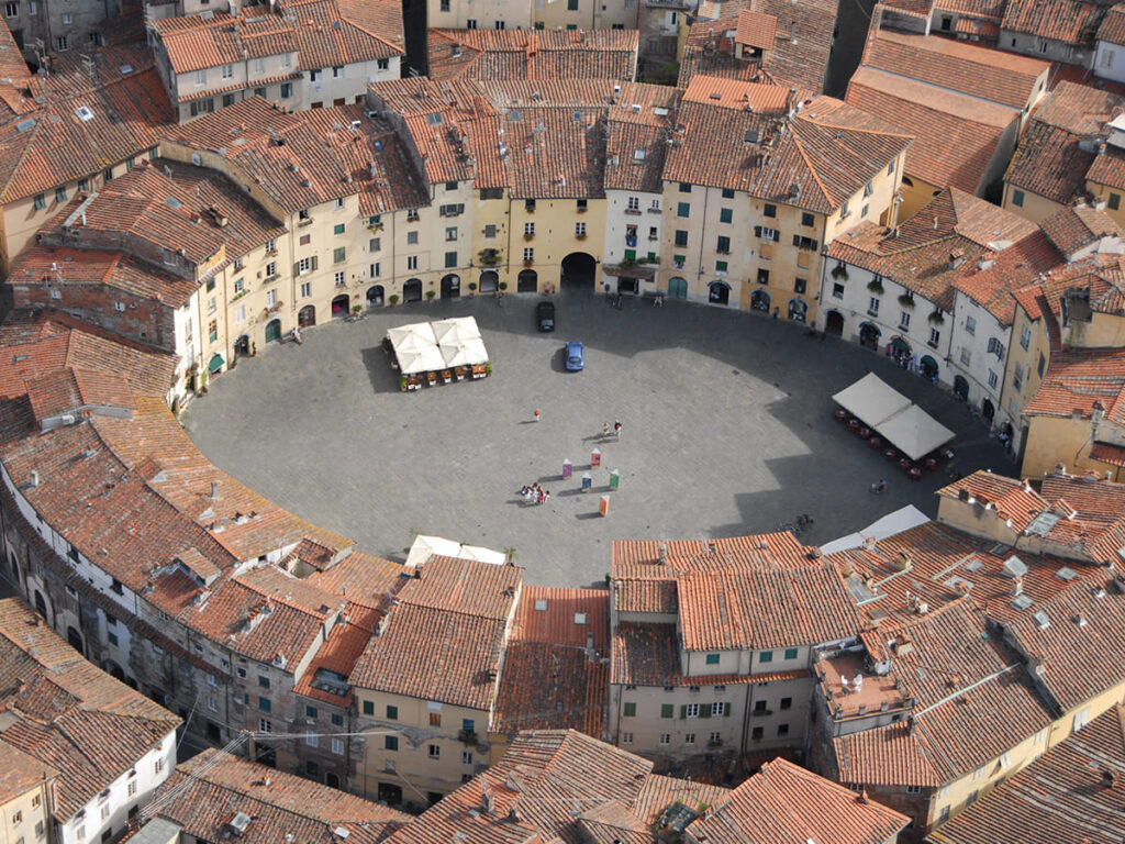 ITS__0004_Lucca anfiteatro