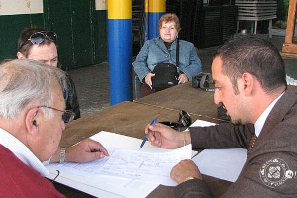 ITS_Genealogy-Research-Trip_Document-Review-With-Clients_1 ITS_Genealogy-Research-Trip_Document-Review-With-Clients_1