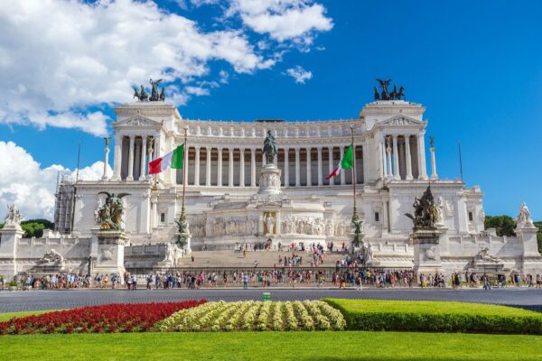 Piazza Venezia Rome — Best of Italy tour by Italy Travel Specialist