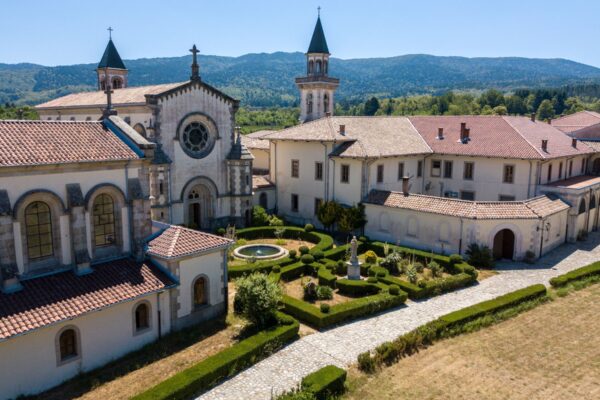 its-the-emerald-route-06-certosa-di-serra-san-bruno-aerial