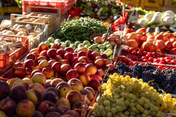 its-the-emerald-route-22-calabria-farmers-market-fresh-produce